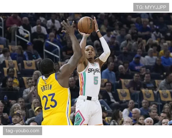 约翰逊突破能力提升显著，助马刺小球战术效率拉开差距